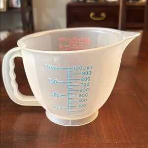 Vintage Tupperware Measuring Bowl Mix N Store 4 Cup 1288 Blue & Red